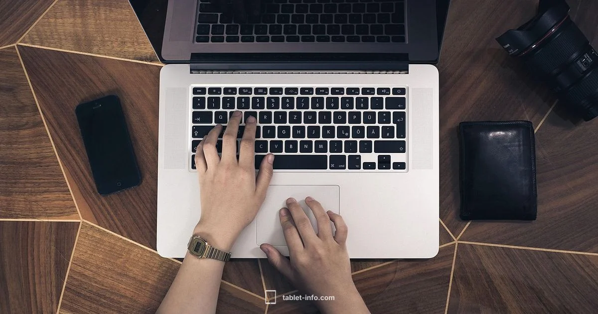 iPad vs Laptop iPad vs Laptop - Tablet Info